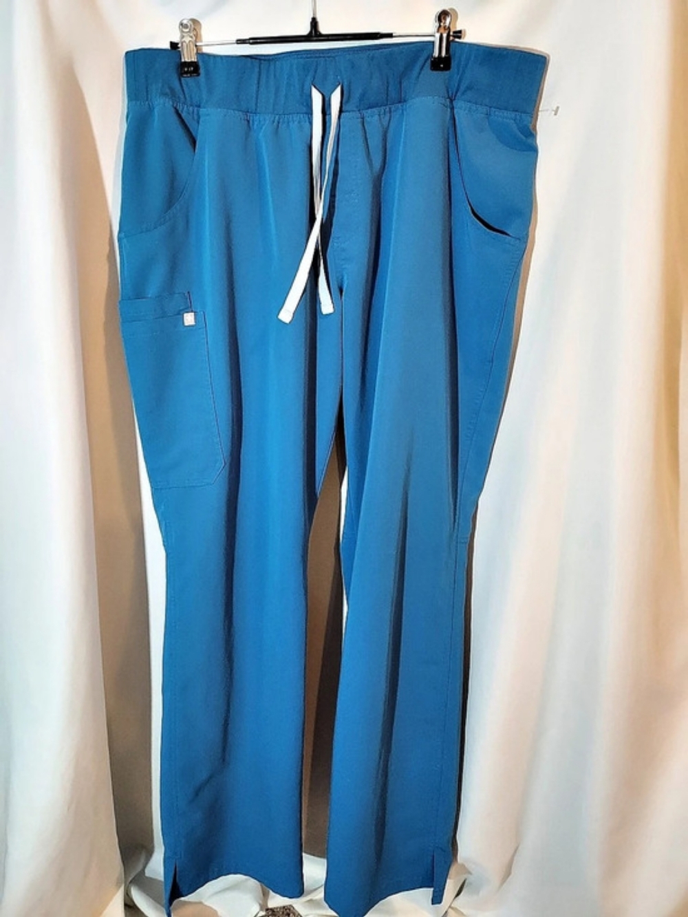 FIGS Women’s Kade Straight-Leg Cargo Scrub Pants Ceil Blue - Size XLT